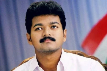 கையில் இந்திய கோடியுடன் நடிகர் விஜய்! இந்த அன்ஸீன் புகைப்படத்தை பார்த்துளீர்களா?