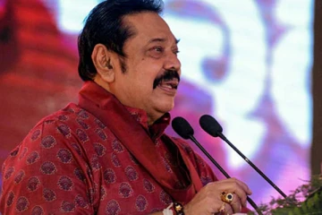 ஆபத்தில் இருந்து மக்களை மீட்க விரைவு திட்டம் - பிரதமர் மஹிந்த ஆலோசனை