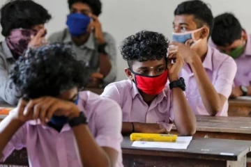 வகுப்பை பாதியிலேயே கைவிட்ட 10 ம் வகுப்பு மாணவர்கள் : என்ன இத்தனை பேரா ? வெளியான அதிர்ச்சி தகவல்