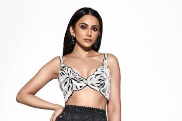 படுகிளாமரான உடையில் ரேம்ப் வாக் செய்த நடிகை ரகுல் ப்ரீத்