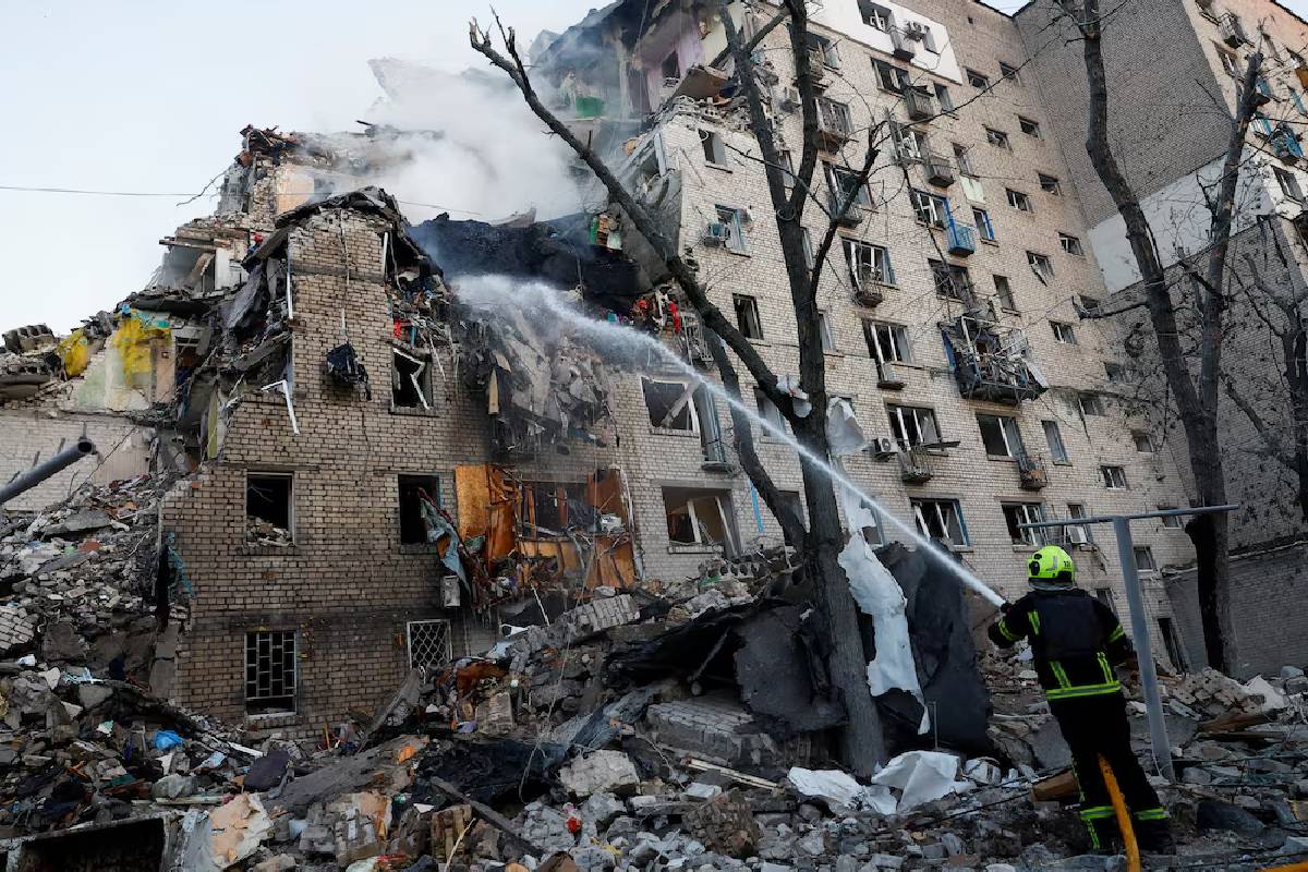 உக்ரைன் மீது ட்ரோன் தாக்குதல் ; 8 பேர் உயிரிழப்பு | Drone Attack On Ukraine 8 Dead
