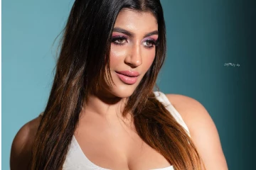 யாஷிகாவின் லேட்டஸ்ட் கிளாமர் போட்டோஷூட்