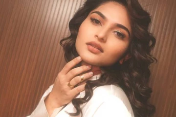 டிரெண்ட்டி லுக்கில் நடிகை கயாடு லோஹர்!! இதோ புகைப்படங்கள்..