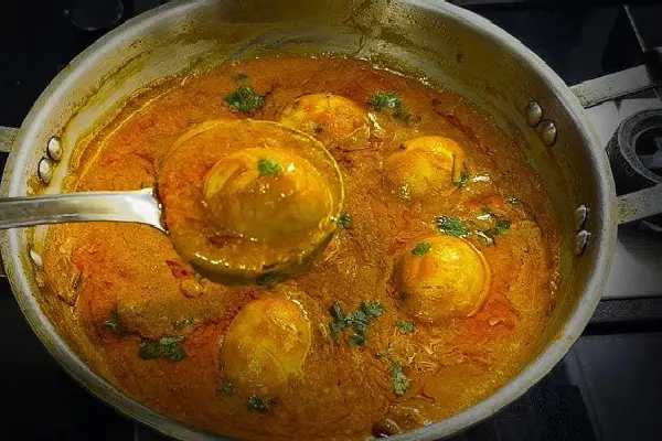 முட்டையே இல்லாமல் நாவூரும் சுவையில் சைவ முட்டை குழம்பு! எப்படி செய்வது? | Vegetarian Egg Curry Recipe Without Egg