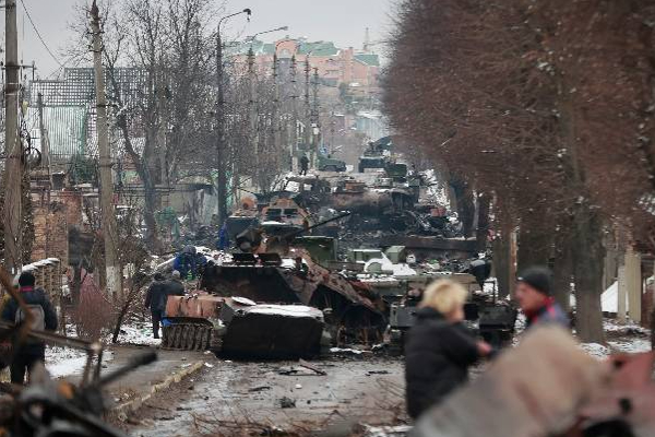 உக்ரைன் தலைநகரில் தொடரும் பதற்றம்: சாலையில் திரண்ட பொதுமக்கள் | Russia Ukraine War Atomic Station Workers Attack