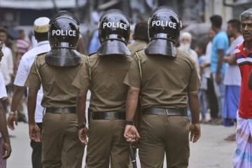 நபர் ஒருவரைக் கடத்தி நீரில் மூழ்கடித்துக் கொன்ற இளைஞர்கள் ; பொலிஸார் காட்டிய அதிரடி