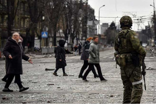 கணவன் கண்முன் மனைவிக்கு கூட்டு பாலியல் வன்கொடுமை - வீரர்கள் அட்டூழியம்! | Russian Snipers Harassed 4 Year Child Gang Raped