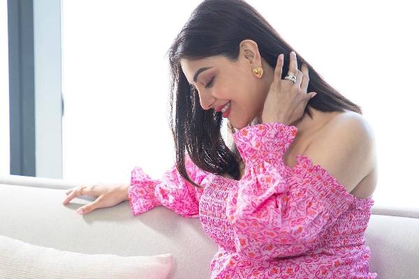 பிரசவத்துக்கு பின் எடையை குறைத்து ஸ்லிம்மான காஜல்! இந்தியன் 2 ஷூட்டிங் கிளம்பிய வீடியோ