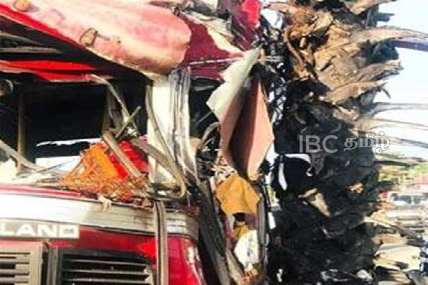 வடக்கு கிழக்கில் அரச பேருந்துகள் கோர விபத்து! | Accident Ctb Jaffna And Batticalo Today Peoples