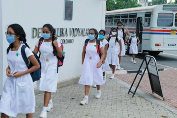 பாடசாலை மாணவர்களுக்கு திங்கள் முதல் நடைமுறைக்கு வரும் திட்டம்