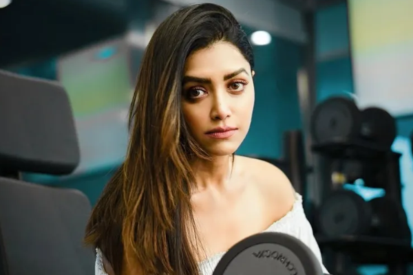 நிச்சயதார்த்தம் ஆனதை மறைத்து நடிகை மம்தாவை ஏமாற்றிய பிரபல மலையாள நடிகர்.. | Malayalam Actor Cheated On Actress Mamta Mohandas