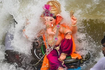 விநாயகர் சதுர்த்தி பொறந்தாச்சு! இந்த 3 ராசிக்கும் அதிர்ஷ்டம் தேடி ஓடி வரும்...இனி தொட்டதெல்லாம் பொன்னாகும்