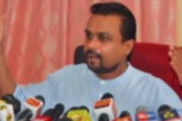 உங்களுக்கும் பிரதமருக்கும் இடையில் என்ன பிரச்சினை? மனம் திறந்தார் விமல்