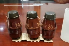 ஜம்மு - காஷ்மீரில் கண்டெடுக்கப்பட்ட கையெறி குண்டுகள்