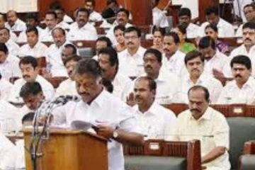 பட்டுச்சட்டையுடன் பட்ஜெட்டை தாக்கல் செய்த ஓபிஎஸ்: முக்கிய அறிவிப்புகள் என்னென்ன?