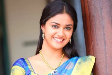 பட்டு புடவையில், கழுத்து நிறைய நகையுடன் நடிகை கீர்த்தி சுரேஷ்.. ரசிகர்களை கவர்ந்த புகைப்படம்