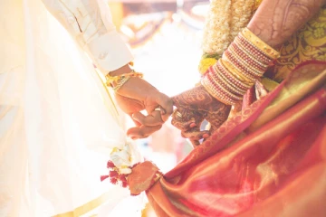 திருமணமான 2 நாளில் கணவனை அந்த இடத்தில் கத்தியால் குத்திய புது மனைவி: என்ன காரணம்?