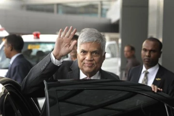 பிரித்தானியா பயணமானார் ரணில்