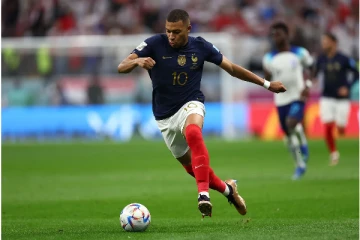 பிரான்ஸ் கால்பந்தாட்ட அணியின் புதிய தலைவராக கிலியன் எம்பாப்வே நியமனம்