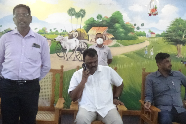 வவுனியாவில் நாடாளுமன்ற உறுப்பினரால் வழங்கப்பட்ட வாழ்வாதார உதவித்திட்டம் (Photos) | Livelihood Assistance Member Parliament Vavuniya