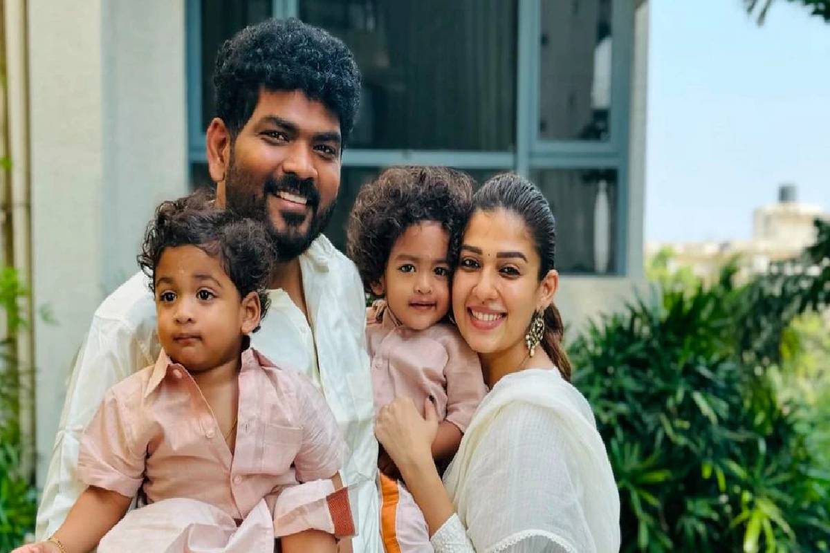 போட்டோ ஷூட்டையும் வித்தியாசமா எடுக்குறாங்களே... வைரலாகும் நயன் - விக்கி கியூட் லுக்! | Nayanthara New Romantic With Wikki And Sons Viral போட்டோ ஷூட்டையும் வித்தியாசமா எடுக்குறாங்களே... வைரலாகும் நயன் - விக்கி கியூட் லுக்! | Nayanthara New Romantic With Wikki And Sons Viral