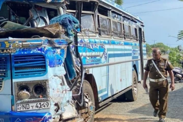 மன்னார் – யாழ் பிரதான வீதியில் கோர விபத்து; பலர் படுகாயம்