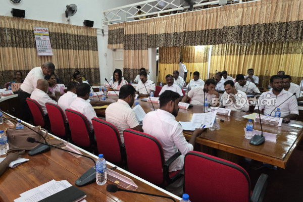 மட்டக்களப்பில் தனியார் வகுப்புக்கள் தொடர்பில் புதிய கட்டுப்பாடு | Restrictions On Private Classes In Batticaloa