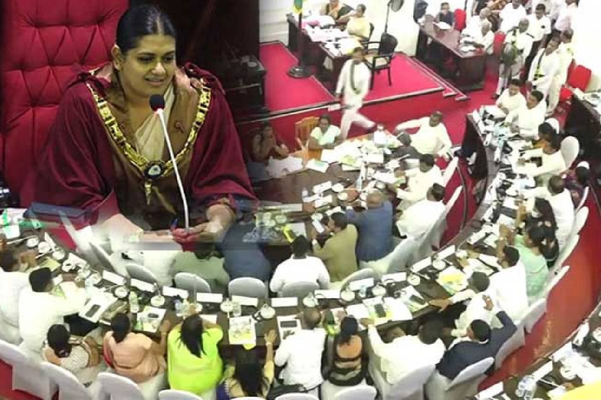 கொழும்பு மாநாகர சபை கூட்டு எதிர்க்கட்சியில் ஏற்பட்ட குழப்பத்தில் மூவர் விலகல்! | Colombo Municipal Council