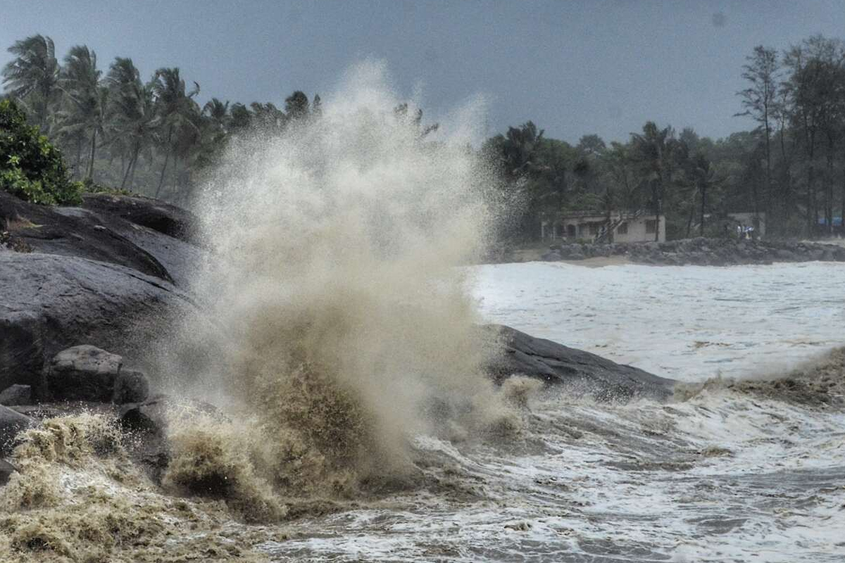 வங்காள விரிகுடாவில் தளம்பல் நிலை: மீண்டும் புயல் அபாயம் | Weather Alart Changes Expected