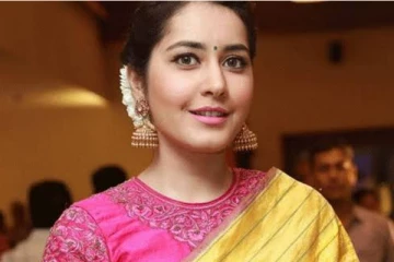 துளி மேக் அப் கூட இல்லாமல் வெளியான நடிகை ராஷி கண்ணாவின் புகைப்படம்! எப்படி உள்ளார் பாருங்க