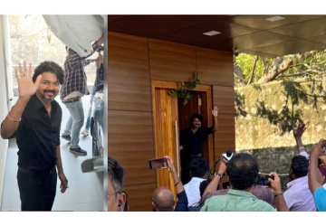 மாற்று திறனாளி ரசிகரை தன் கைகளால் தூக்கிய நடிகர் விஜய் - வைரலாகும் மாஸ் புகைப்படம்