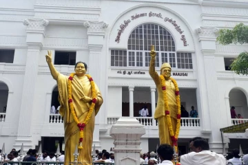குற்றவாளிகளுக்கு சட்டத்தின் மீதும், காவல்துறை மீதும் பயமில்லை- அதிமுக பதிவு
