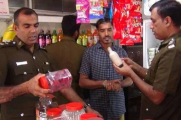 பண்டிகையை முன்னிட்டு ஹட்டன் நகர கடைகளில் அதிரடி சோதனை!