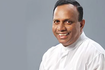மொட்டுவிற்குள் வெடித்தது பிளவு -சஜித்துடன் இணைந்தார் எம்.பி