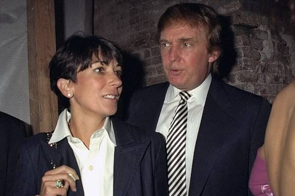 ட்ரம்ப் பெயர் வந்தவுடன் மௌனம் ; உண்மையை மறைக்கும் மெக்ஸ்வெல் | Silence Trump S Name Comes Up Maxwell Hides Truth