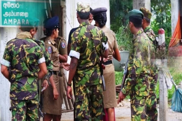 அரசுக்கு வருமான இழப்பு : சிறிலங்கா இராணுவத்தினர் இருவர் அதிரடியாக கைது