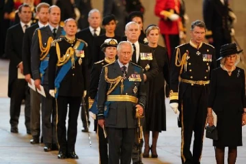 ராணியாரின் இறுதிச் சடங்கு... மன்னர் சார்லஸ், ஹரி, வில்லியம்: யார் யாருக்கு எங்கே இருக்கைகள்?