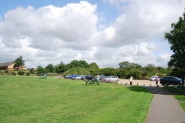 பிரித்தானியாவில் மர்ம நபரால் இளம்பெண்ணுக்கு நேர்ந்த நிலை