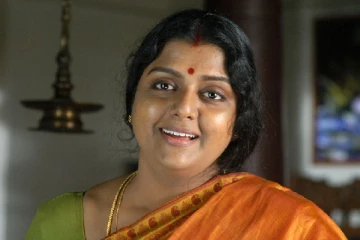 நீச்சல் உடையில் நடிகை பானுப்ரியா.. மேடம் அப்பவே அப்படி