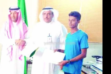 சவூதியில் இலங்கையர் செயலைப் பாராட்டி சான்றிதழ் வழங்கி வைப்பு