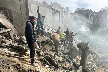 මැද පෙරදිග යුද උණුසුම වැඩි කරමින් පාස්කු ඉරිදා ලෙබනනයට එල්ල වූ ඊශ්‍රායල ගුවන් ප්‍රහාරවලින් 11 ස් දෙනෙක් මිය ගිහින්