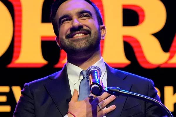 நியூயார்க் மேயராக தெரிவான மம்தானியின் குடியுரிமையைப் பறிக்க ட்ரம்ப் கட்சியினர் தீவிரம் | Republicans Strip Mamdani Citizenship