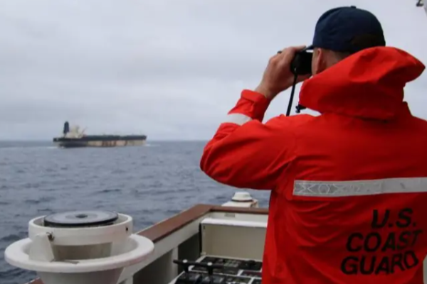 வெனிசுலா எண்ணெய் டேங்கர் விவகாரம்: அமெரிக்கா–ரஷ்யா இடையே பதற்றம் | Venezuela Oil Tanker Issue Us And Russia