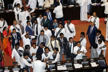 கல்வித் தகுதியை மறைக்கும் இலங்கை நாடாளுமன்ற உறுப்பினர்கள்