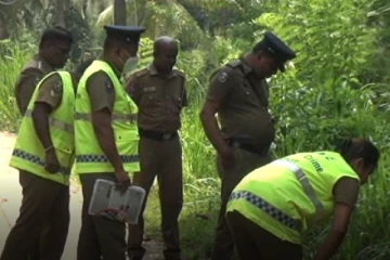 குடும்ப தகராறு காரணமாக 10 வயது சிறுவன் பலி (படங்கள்)