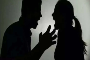 நள்ளிரவில் சமையலறைக்கு சென்ற மனைவி! தூங்கிக் கொண்டிருந்த கணவர் துடிதுடித்த சோகம்: பகீர் சம்பவம்