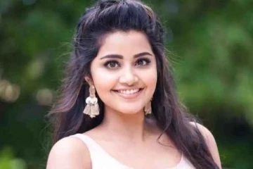 இளம் நடிகரை காதலித்து ஏமாந்த நடிகை அனுபமா: உண்மையில் நடந்தது என்ன?