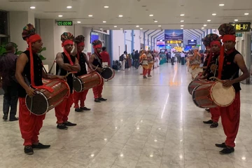 தாய்நாட்டை ஆசியாவின் உச்சத்திற்கு உயர்த்திய வீர வீராங்கனைகளை கௌரவிக்கும் வாகன பேரணி ஆரம்பம் (Video)