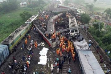 ஒடிசா ரயில் விபத்து! நடுநடுங்க வைக்கும் வீடியோ காட்சிகள் - Live Video