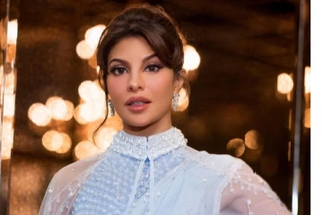 என் நாட்டு மக்களை பார்க்கும் போது மனம் கஷ்டப்படுகிறது! இலங்கையை சேர்ந்த பிரபல நடிகை வேதனை